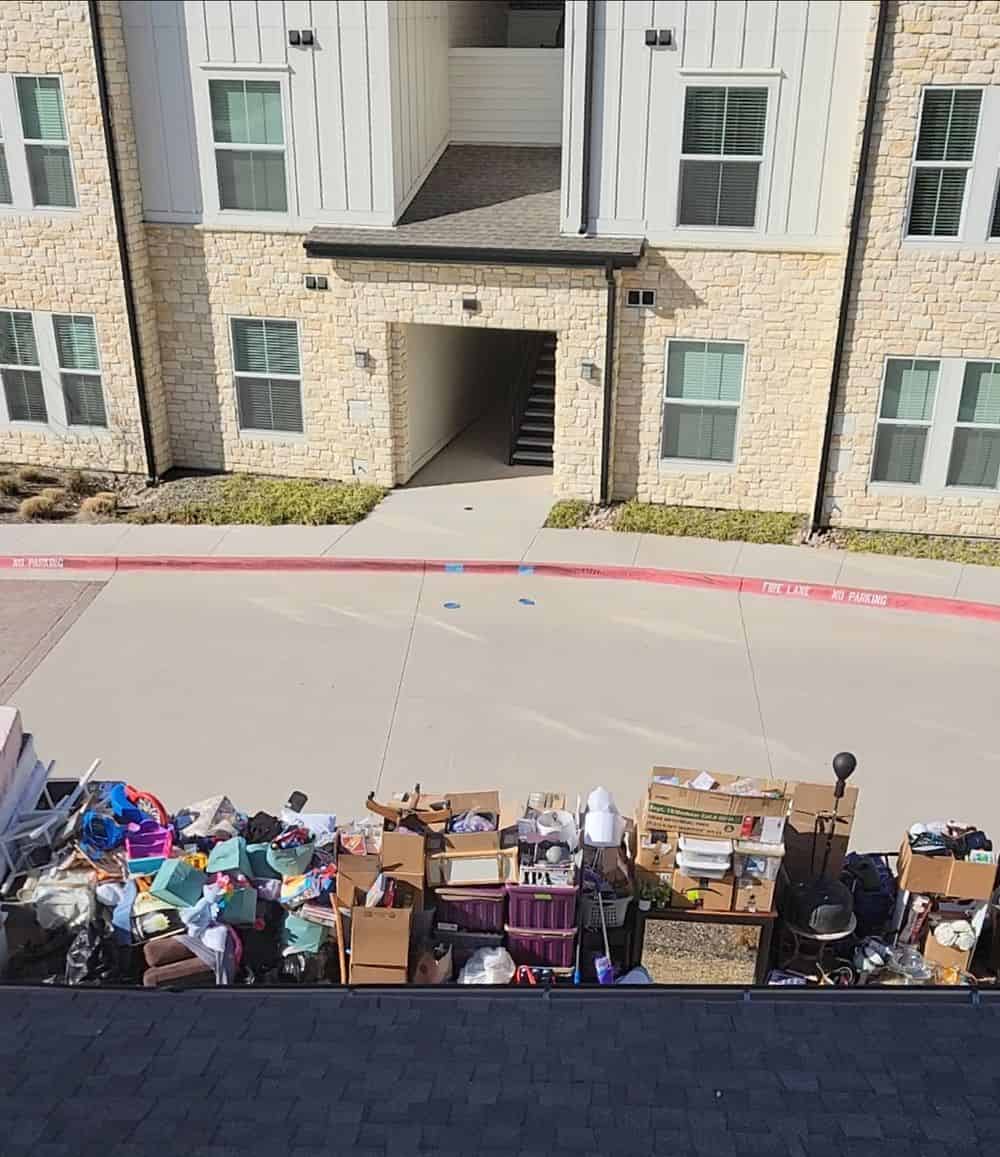 Foreclosure/Eviction/Estate Clear Outs image
