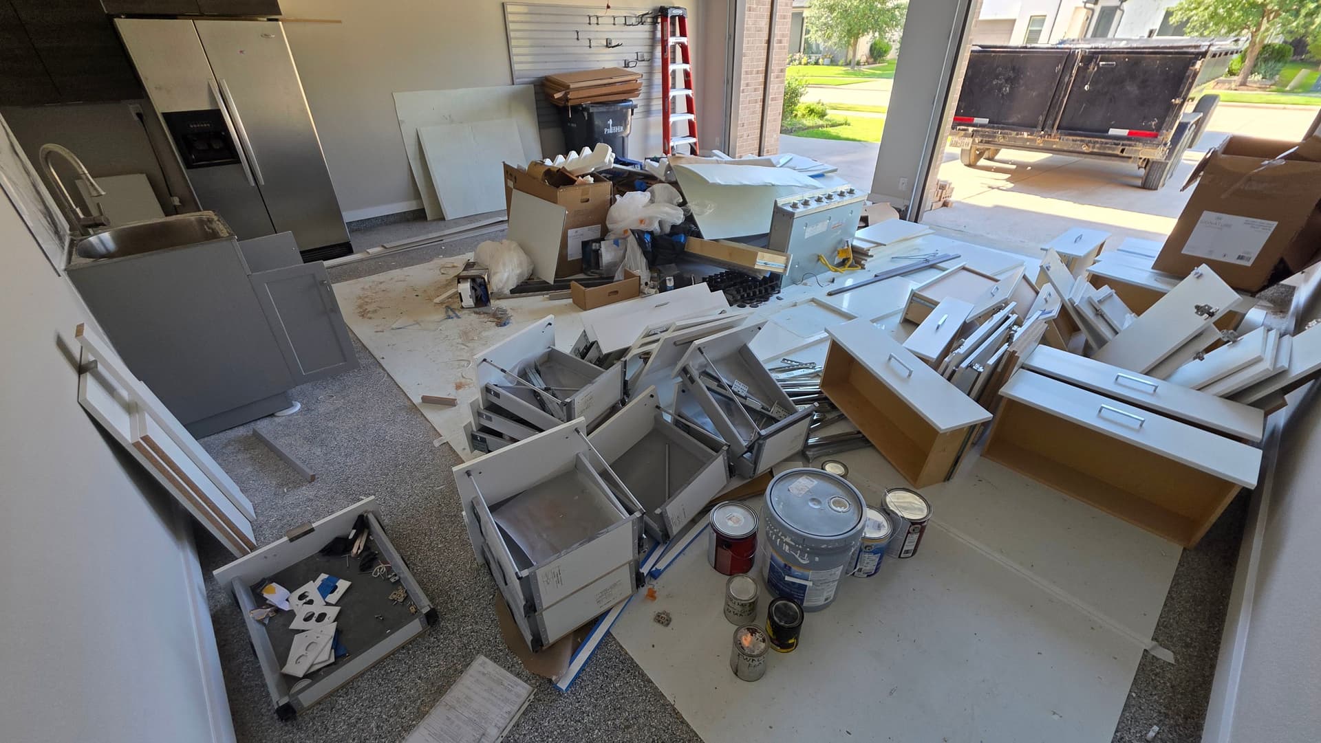 Gallery photos for Two Garage Cleanouts Handled Back to Back in Aubrey: Image #1