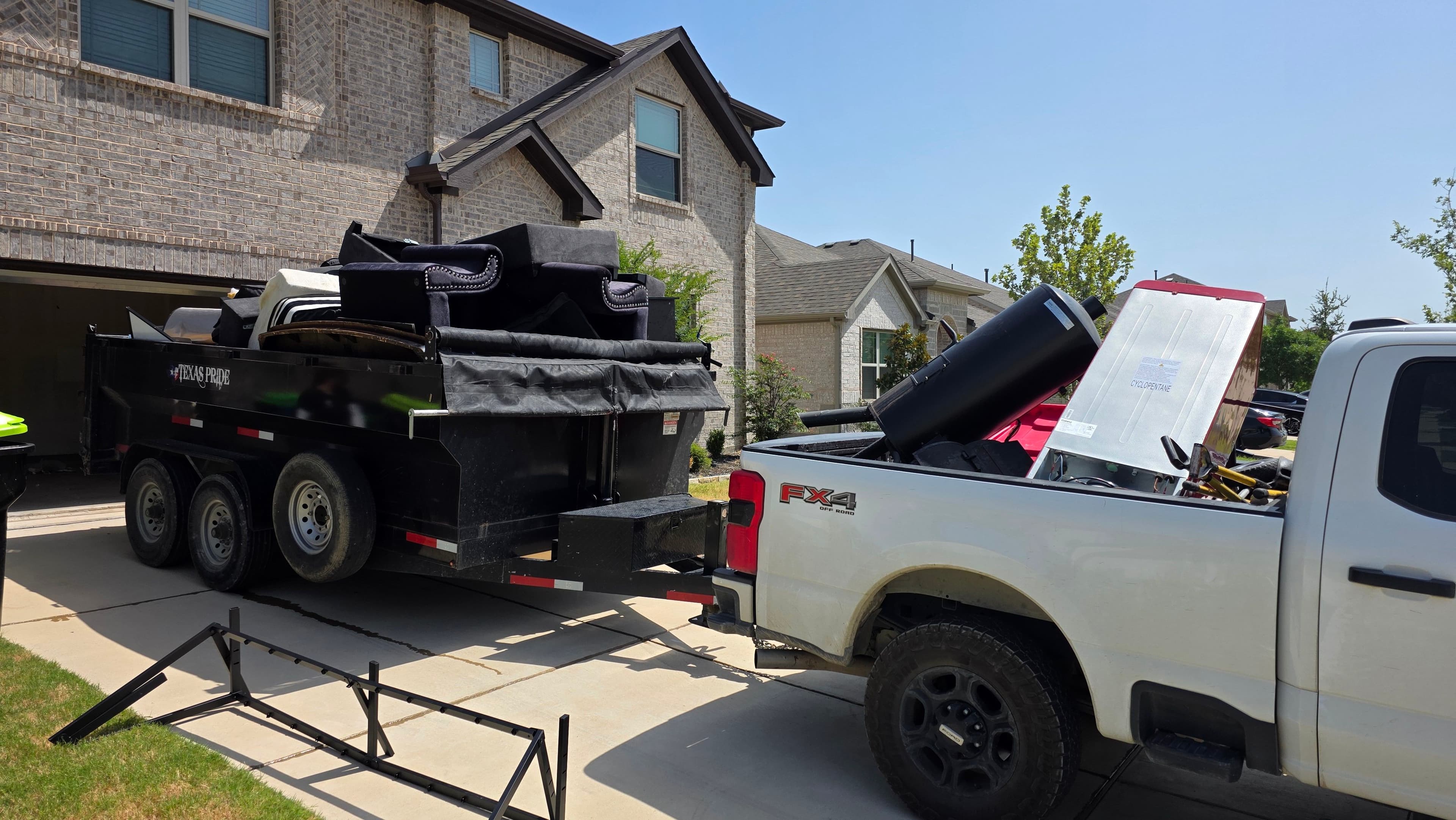 Project Full Garage Cleanout Before a Move in Aubrey TX image