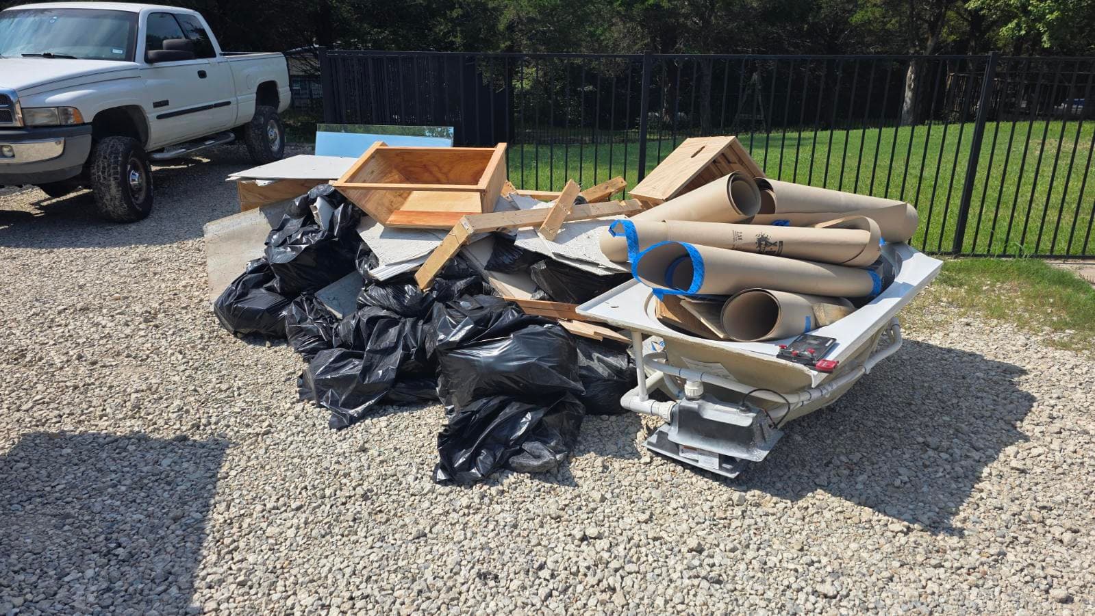 Gallery photos for Bathroom Demolition and Debris Hauling in Texas: Image #2