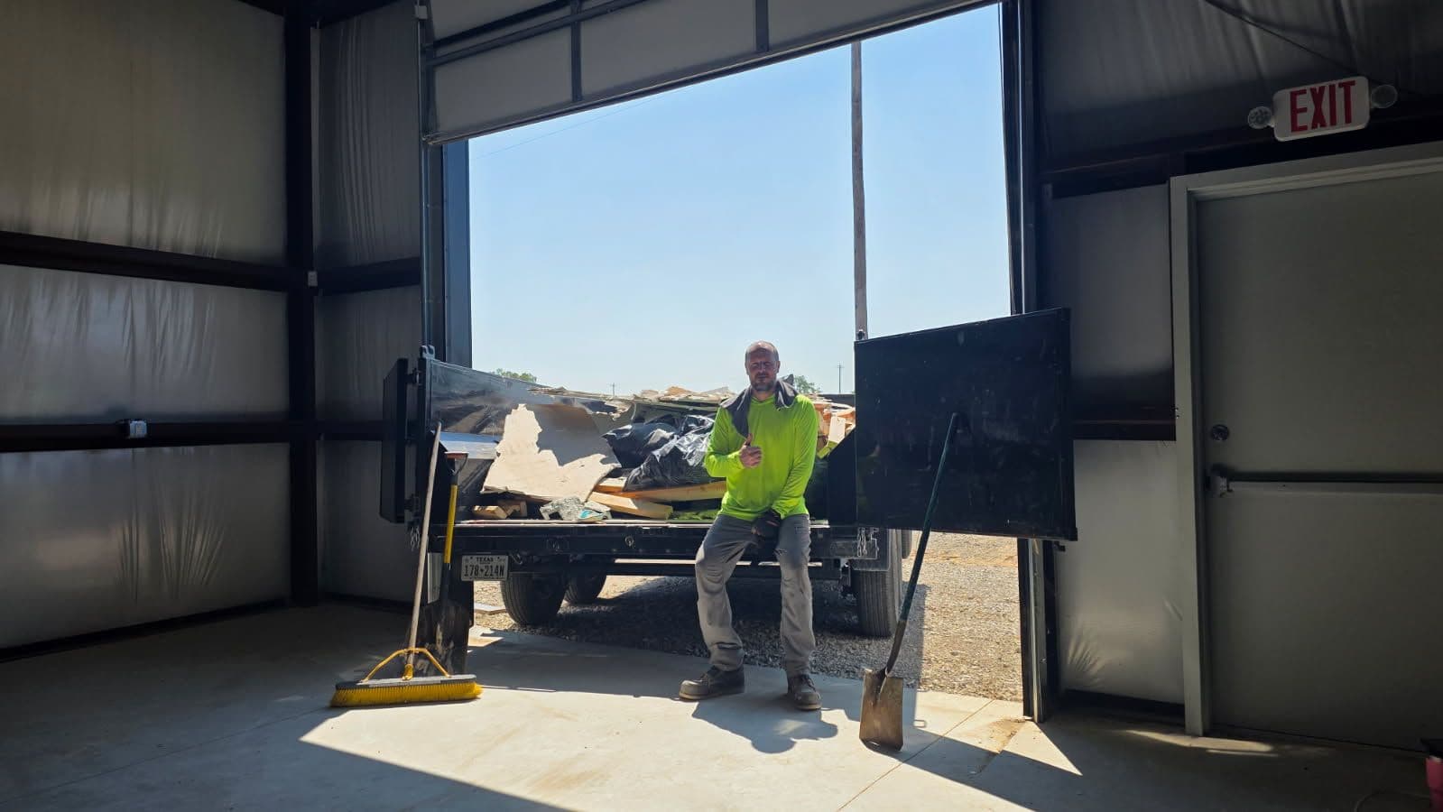 Swift Construction Cleanup in Aubrey TX image