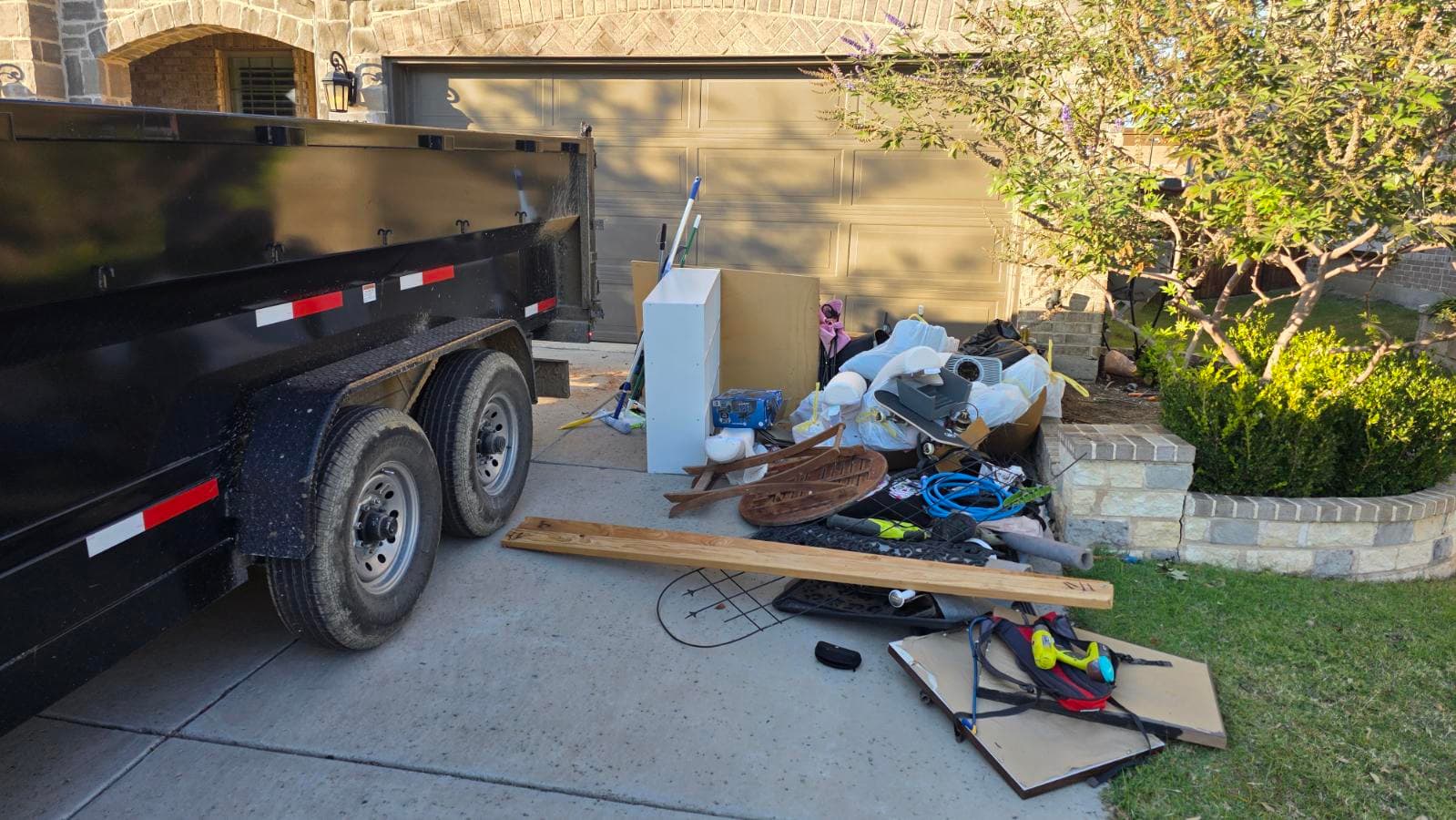 Gallery photos for Driveway Decluttering in Frisco, TX: Image #3