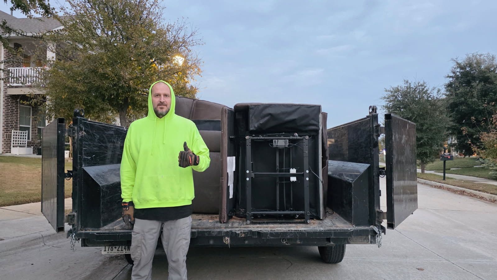 Efficient Sectional Couch Removal in Aubrey TX