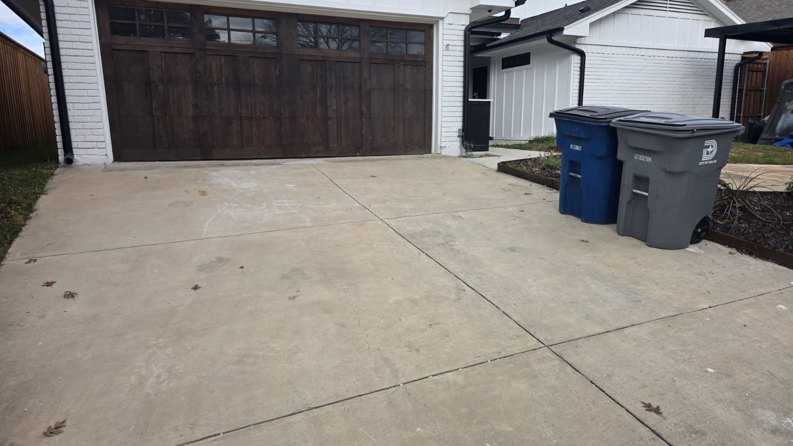 Gallery photos for Efficient Junk Removal in Dallas: Image #1