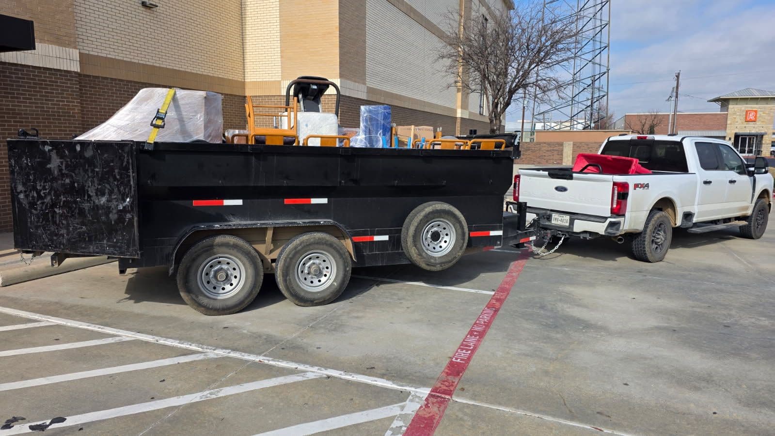 Gallery photos for Storage Unit Cleanout in Little Elm Texas: Image #1