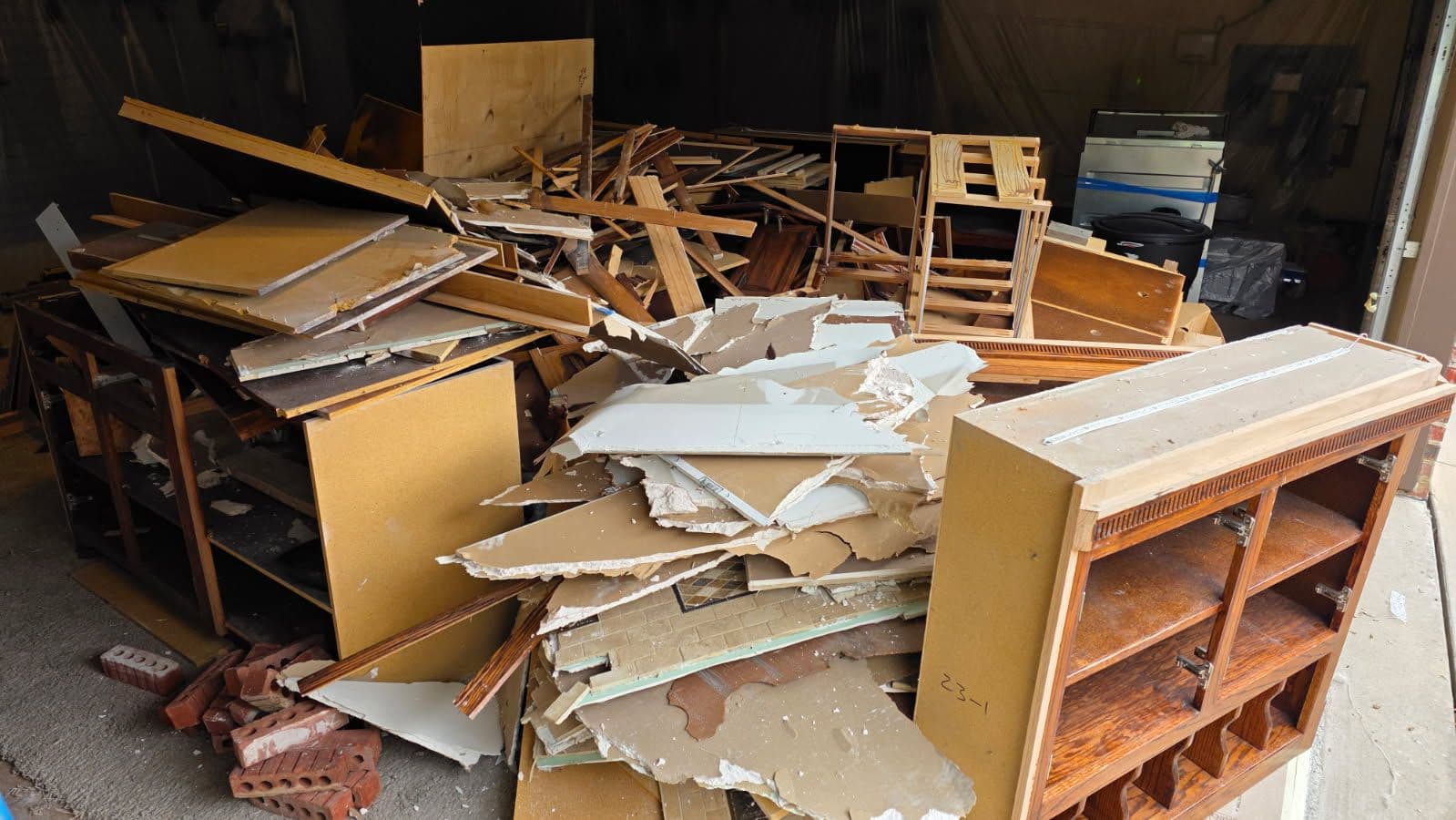 Efficient Construction Waste and Debris Removal in Plano