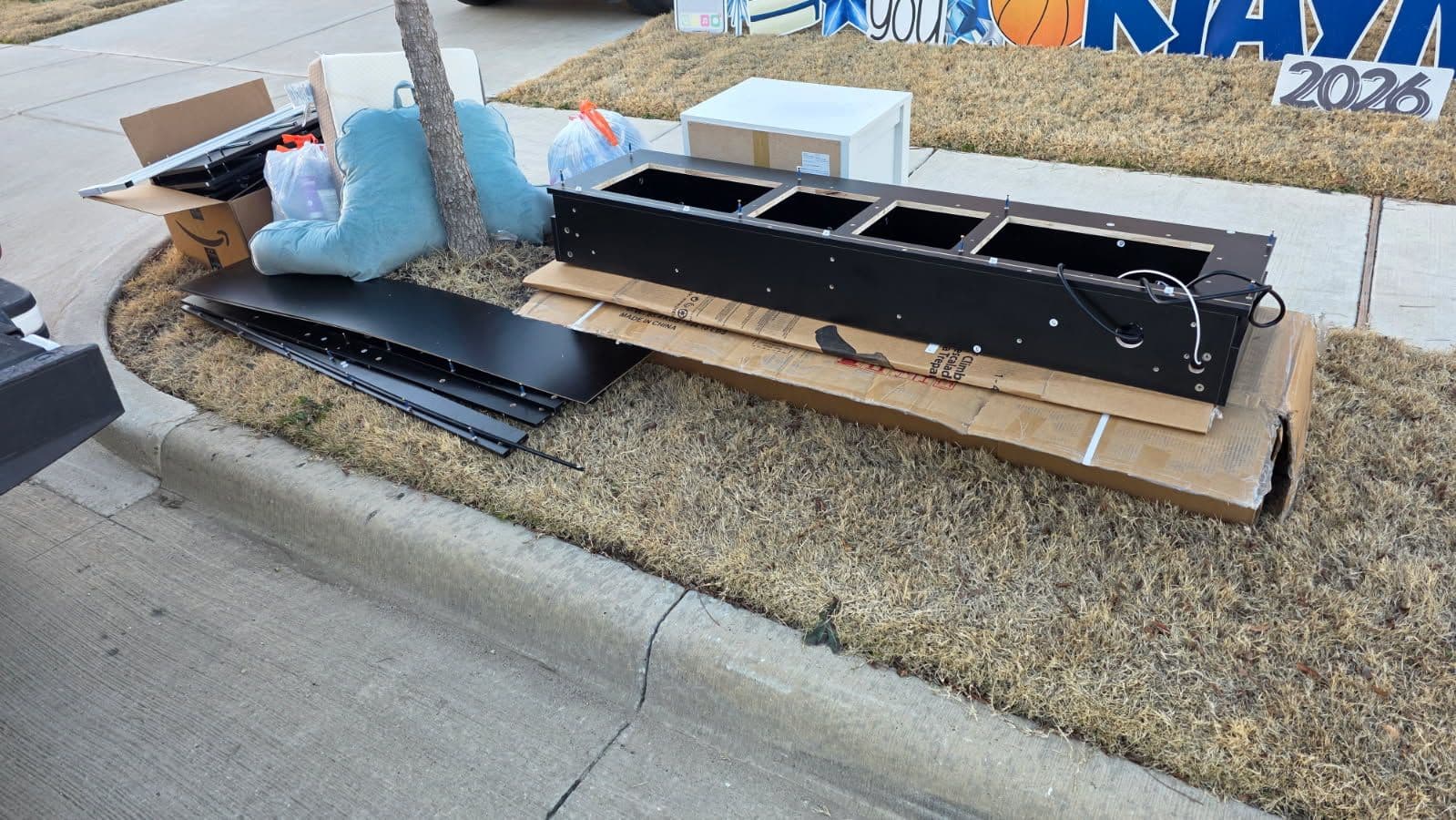 Efficient Curbside Cleanup in Aubrey Texas