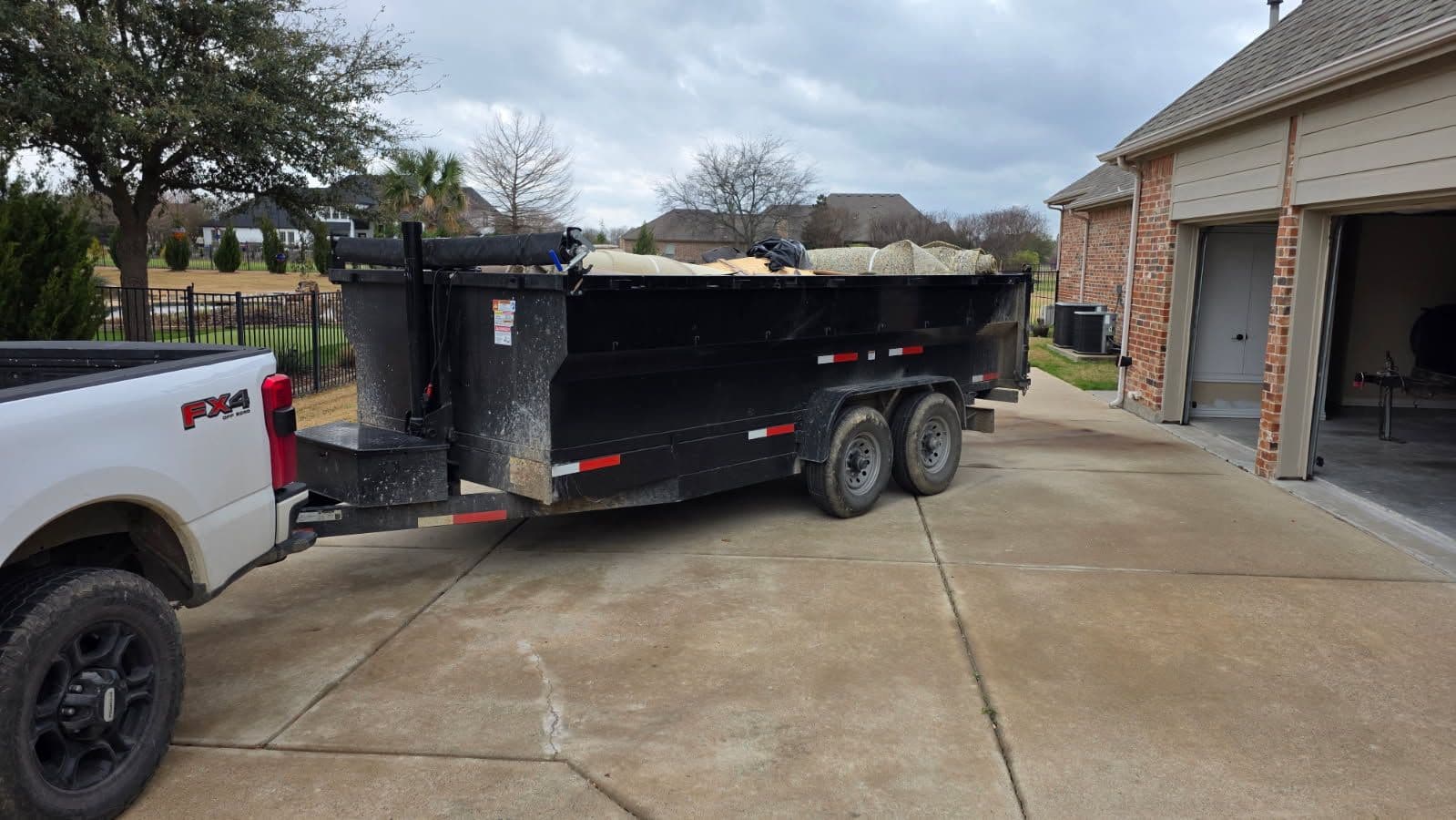 Gallery photos for Efficient Junk Removal in Allen Texas: Image #2