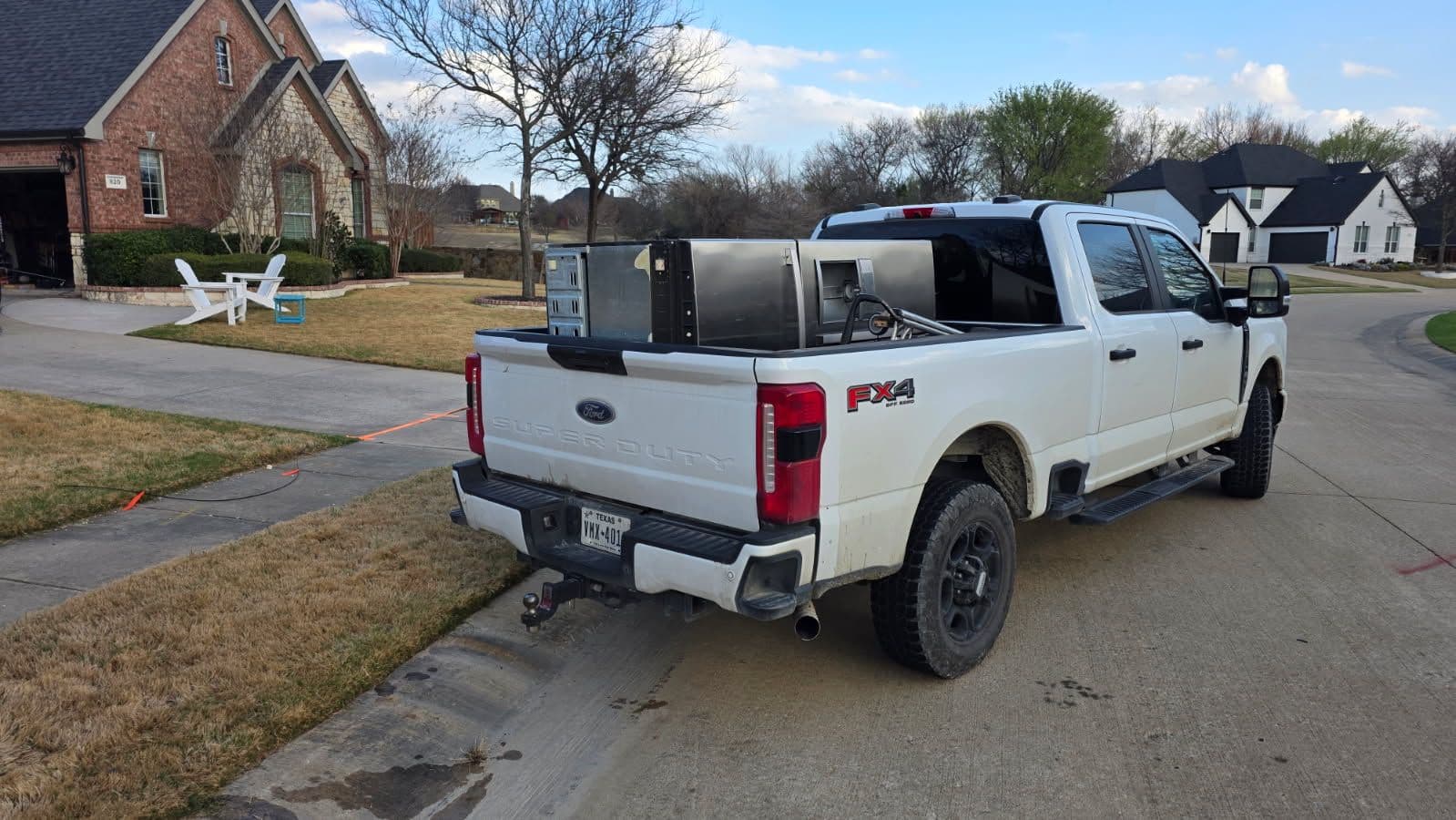 Gallery photos for Efficient Fridge Removal: Image #1