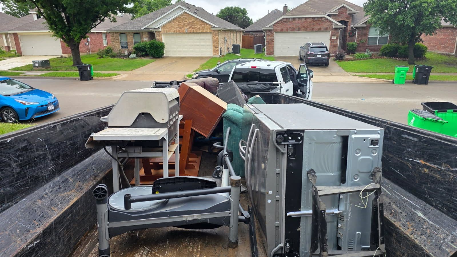 Project Full Truck Junk Removal in Aubrey Texas image