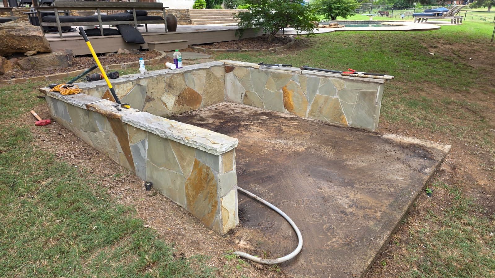 Gallery photos for Hot Tub Removal Done Right in Argyle: Image #1