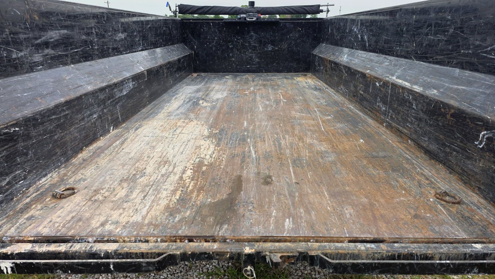 Gallery photos for Dumpster Rental Drop-Off in Sanger for Furniture Cleanout: Image #1