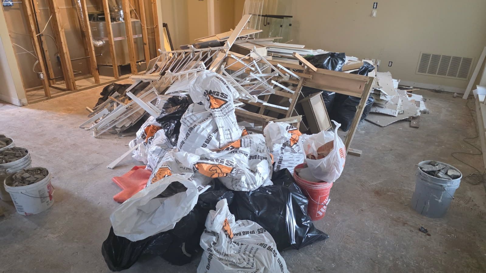 Efficient Junk Removal in Plano Transforming Spaces image
