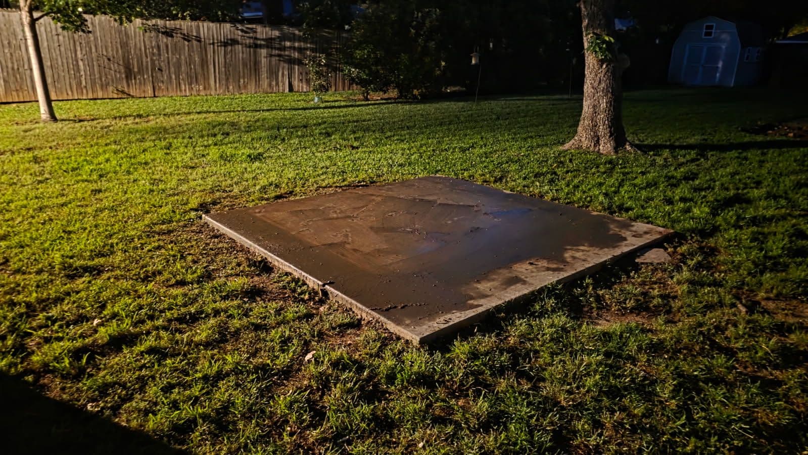 Gallery photos for Efficient Hot Tub Removal in Denton Texas: Image #1