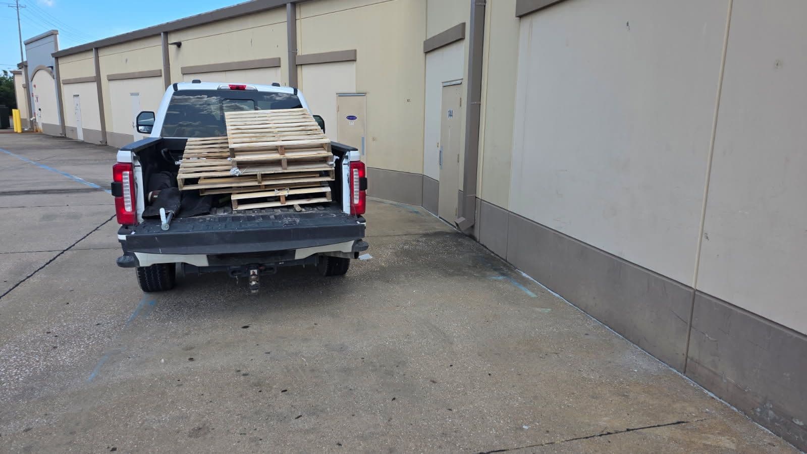Gallery photos for Efficient Pallet Disposal in Allen Texas: Image #1