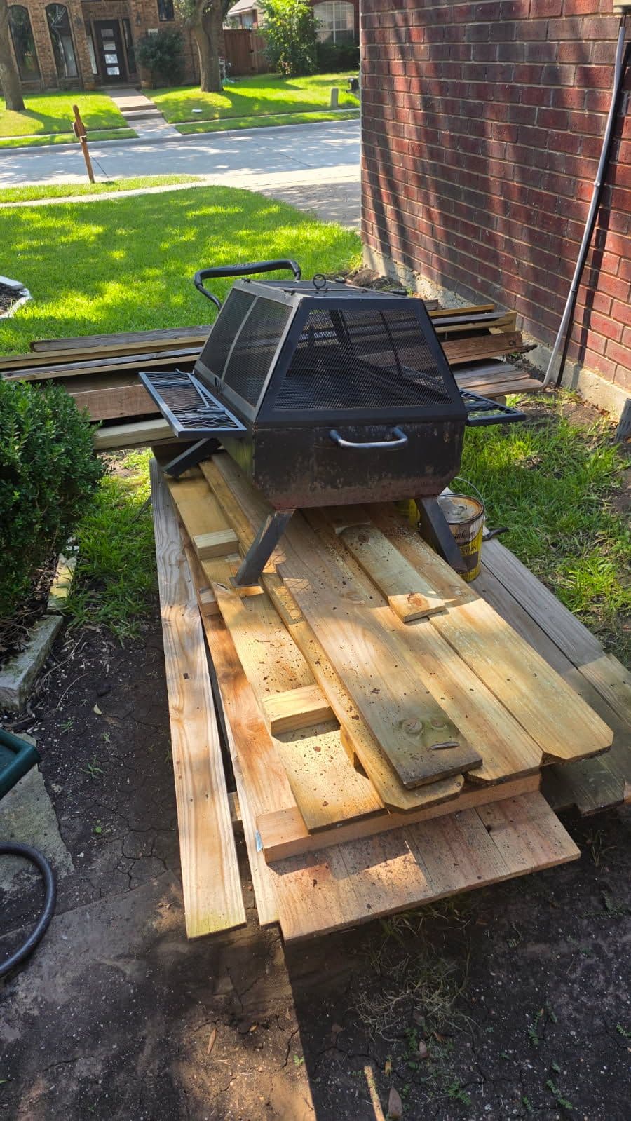 Gallery photos for Efficient Fence and Grill Removal in Frisco: Image #1