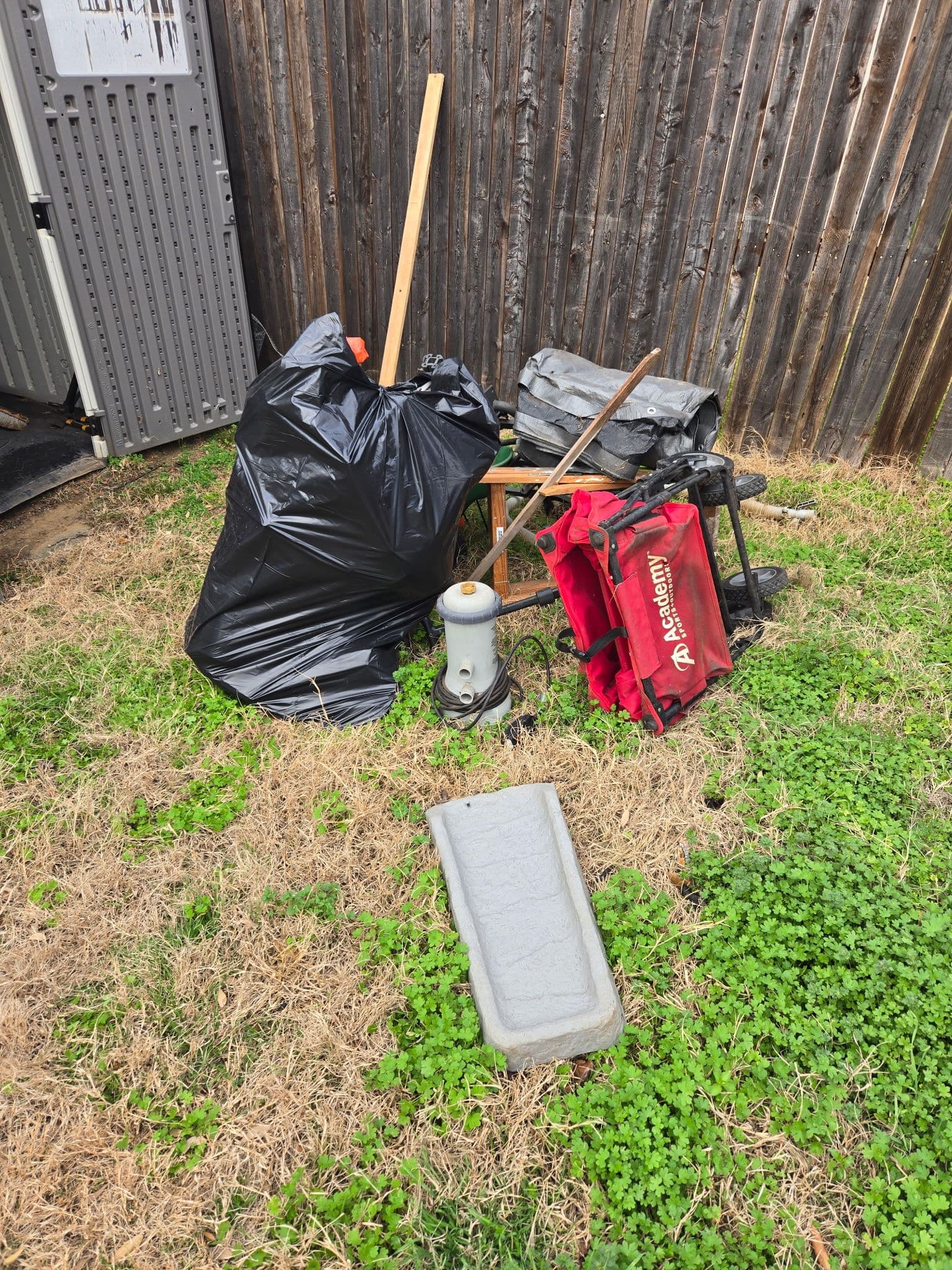 Gallery photos for Big Clean-Up and Declutter in Little Elm: Image #2