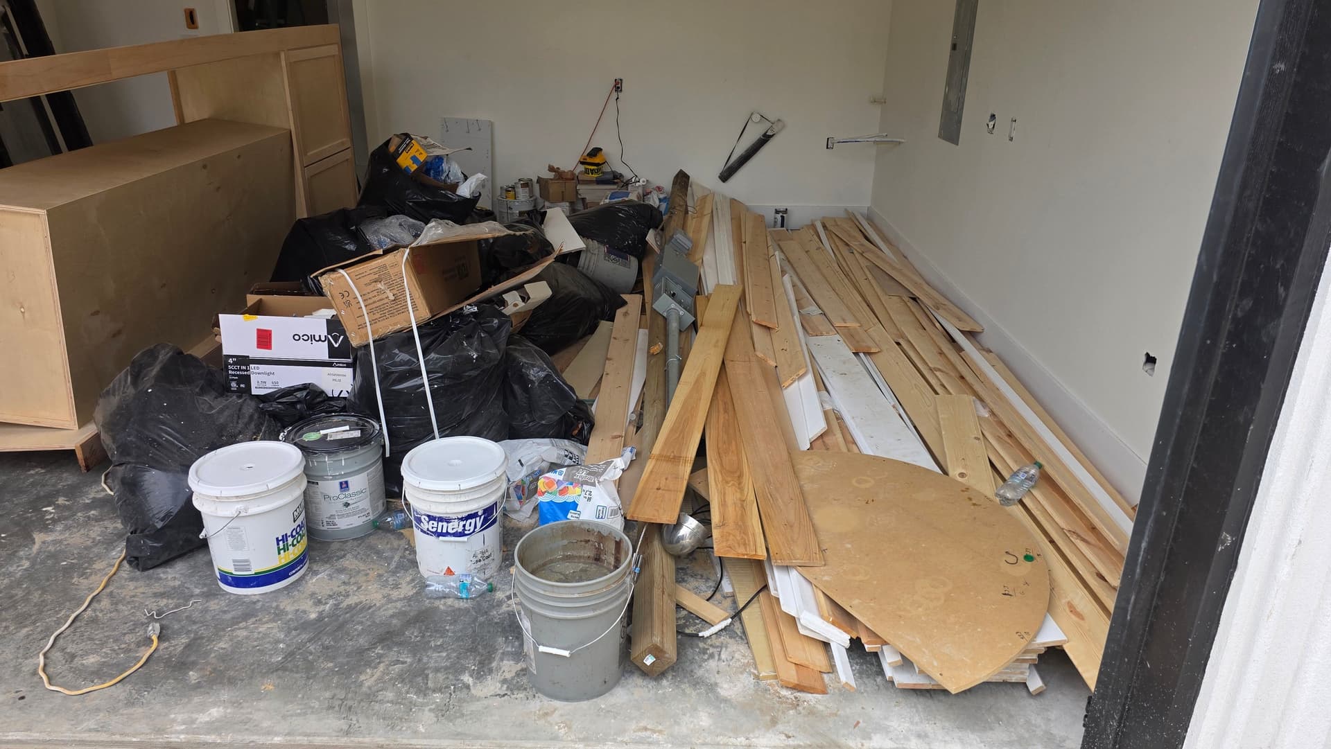 Gallery photos for New Home Construction Debris Removal Done Right in Dallas: Image #2