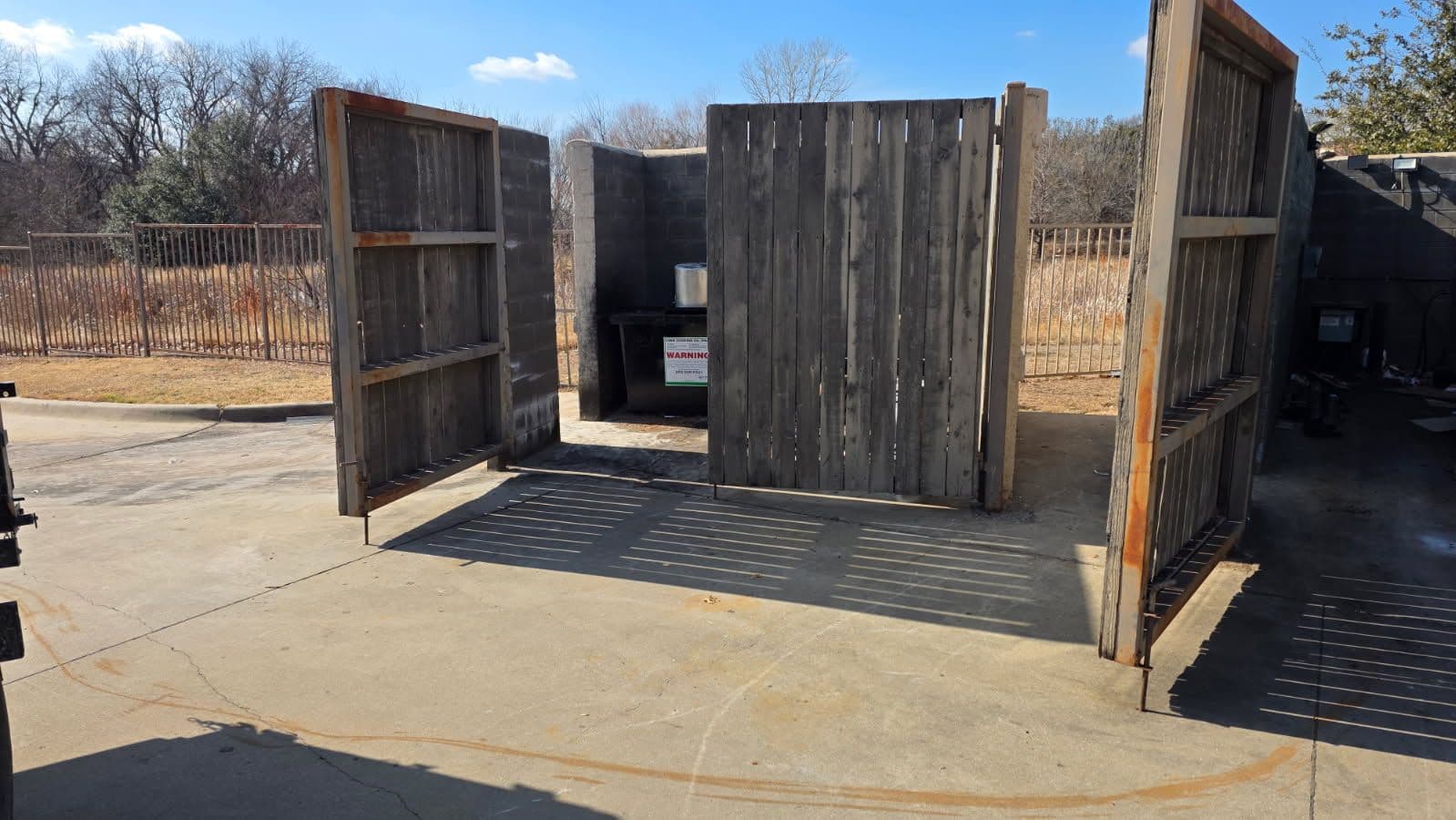 Gallery photos for Dumpster Enclosure Cleanup in Frisco Texas: Image #2