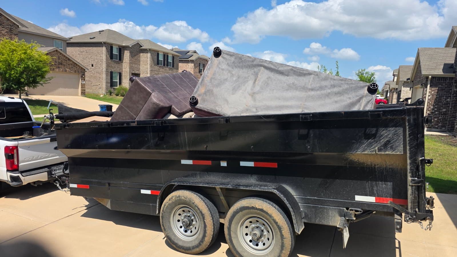 Affordable Junk Removal Serving Aubrey, Texas Homeowners image